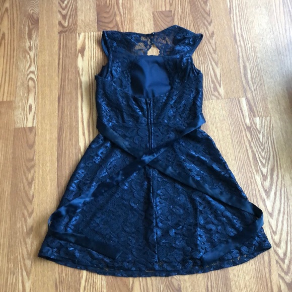 Teeze Me | Navy Blue Lace Mini Dress | Size 1 - Picture 3 of 8